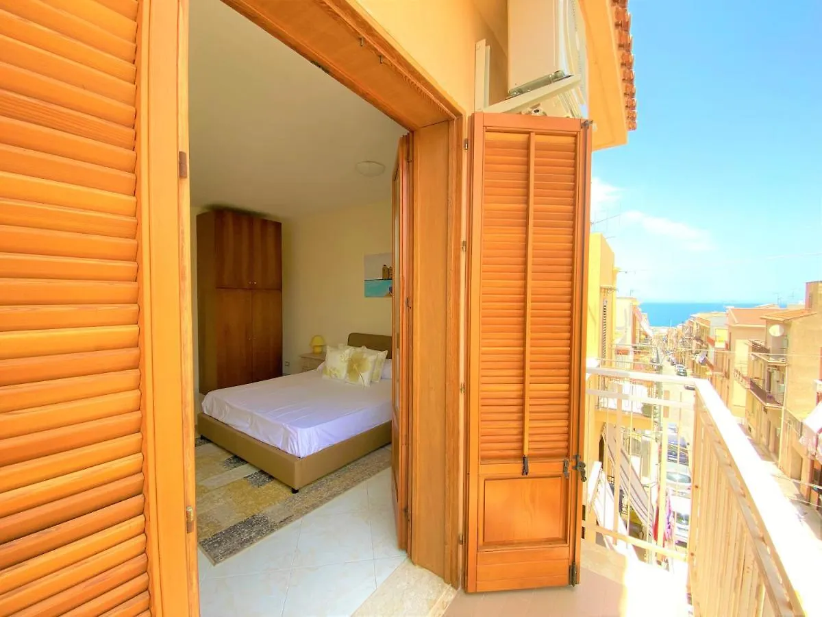 Apartmán Made In Sicilia -In Centro, Aria Condizionata E No Ztl- City Centre, Aircon And No Ltz Castellammare del Golfo