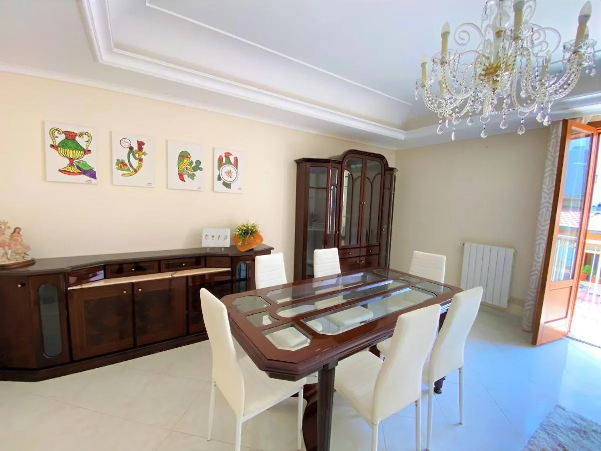 Appartamento Made In Sicilia -In Centro, Aria Condizionata E No Ztl- City Centre, Aircon And No Ltz Castellammare del Golfo
