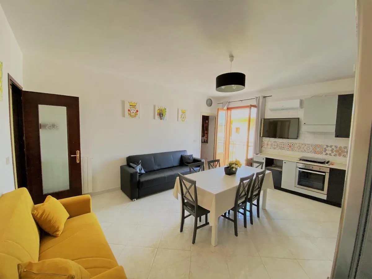 Appartamento Made In Sicilia -In Centro, Aria Condizionata E No Ztl- City Centre, Aircon And No Ltz Castellammare del Golfo